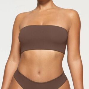 NWT SKIMS Fits Everybody Bandeu